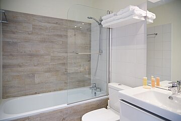 La Residence Apartment Residence, Arles bathroom