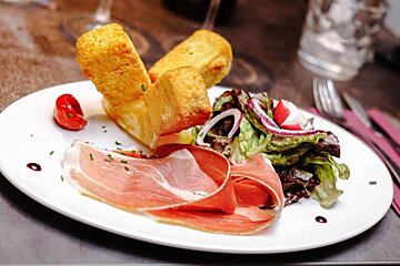 Le Tivoli Restaurant, Val Thorens style of cuisine