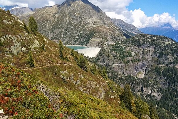 Emosson Dam via The Refuge de Loriaz walking