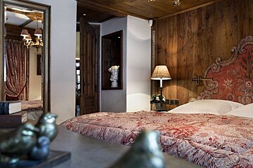 Jardin Alpin Apartment, Courchevel 1850 double bedroom