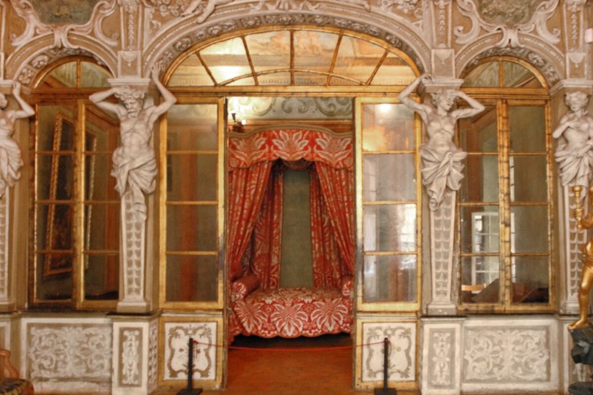 Palais Lascaris