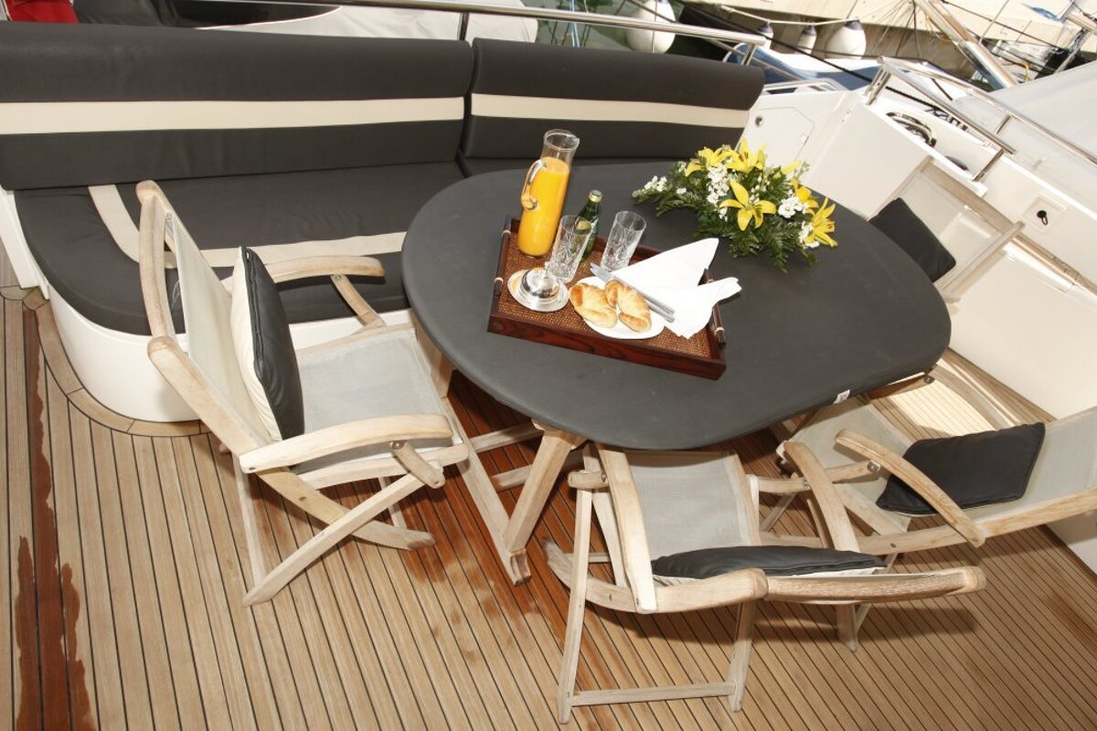 Princess 78' 23m Motor Yacht, Mallorca Island dining