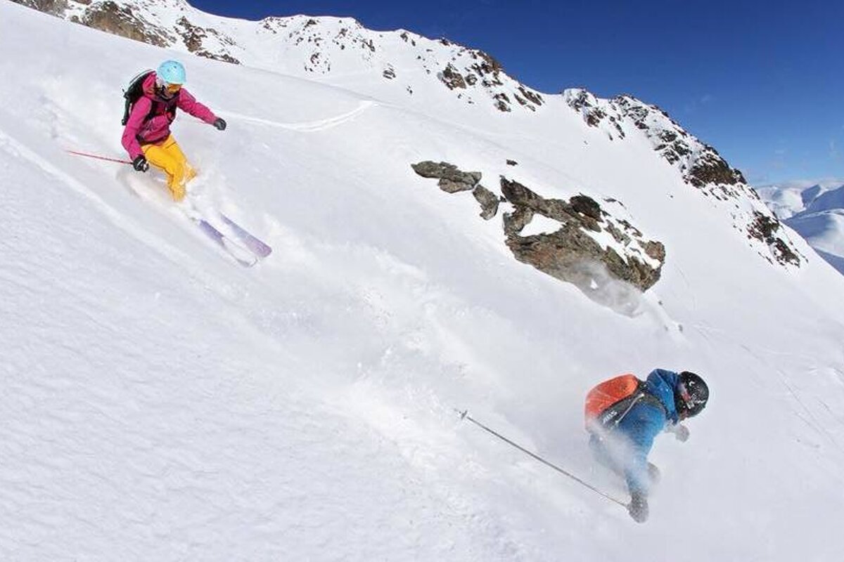 10 reasons Alpe d'Huez is great for good skiers this winter 2018/19