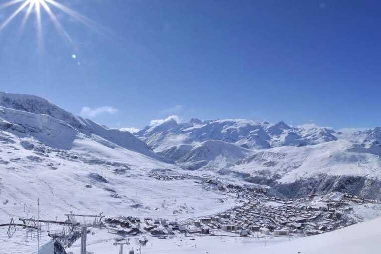 10 reasons Alpe d'Huez is great for good skiers this winter 2018/19
