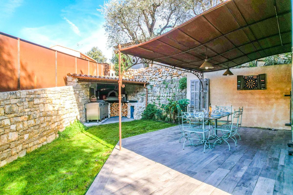 Papillon Villa, Grasse