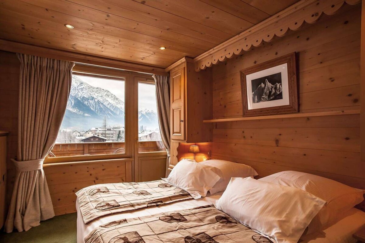 Hermitage Paccard Chalet Hotel, Chamonix double bedroom