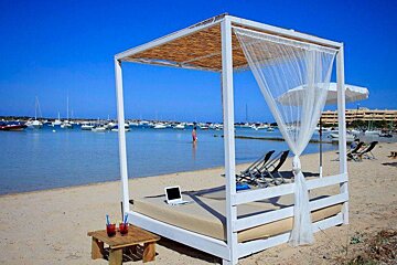 Hostal La Savina Hotel, Formentera beach