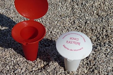 plastic ashtrays distributed by monaco mayor