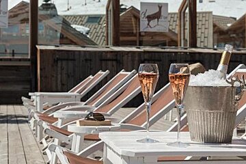 Chamois d'Or Hotel, Alpe d'Huez terrace