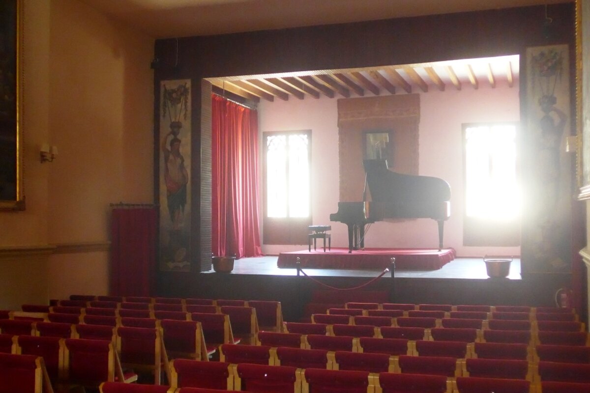 A Visit to La Cartuja de Valldemossa