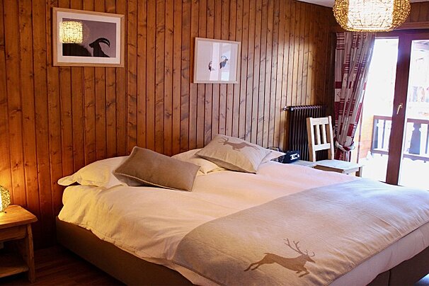 Les Chamois Hotel, Verbier double bedroom
