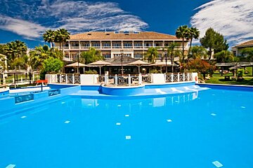 Lindner Golf & Wellness Resort Hotel, Portals Nous pool