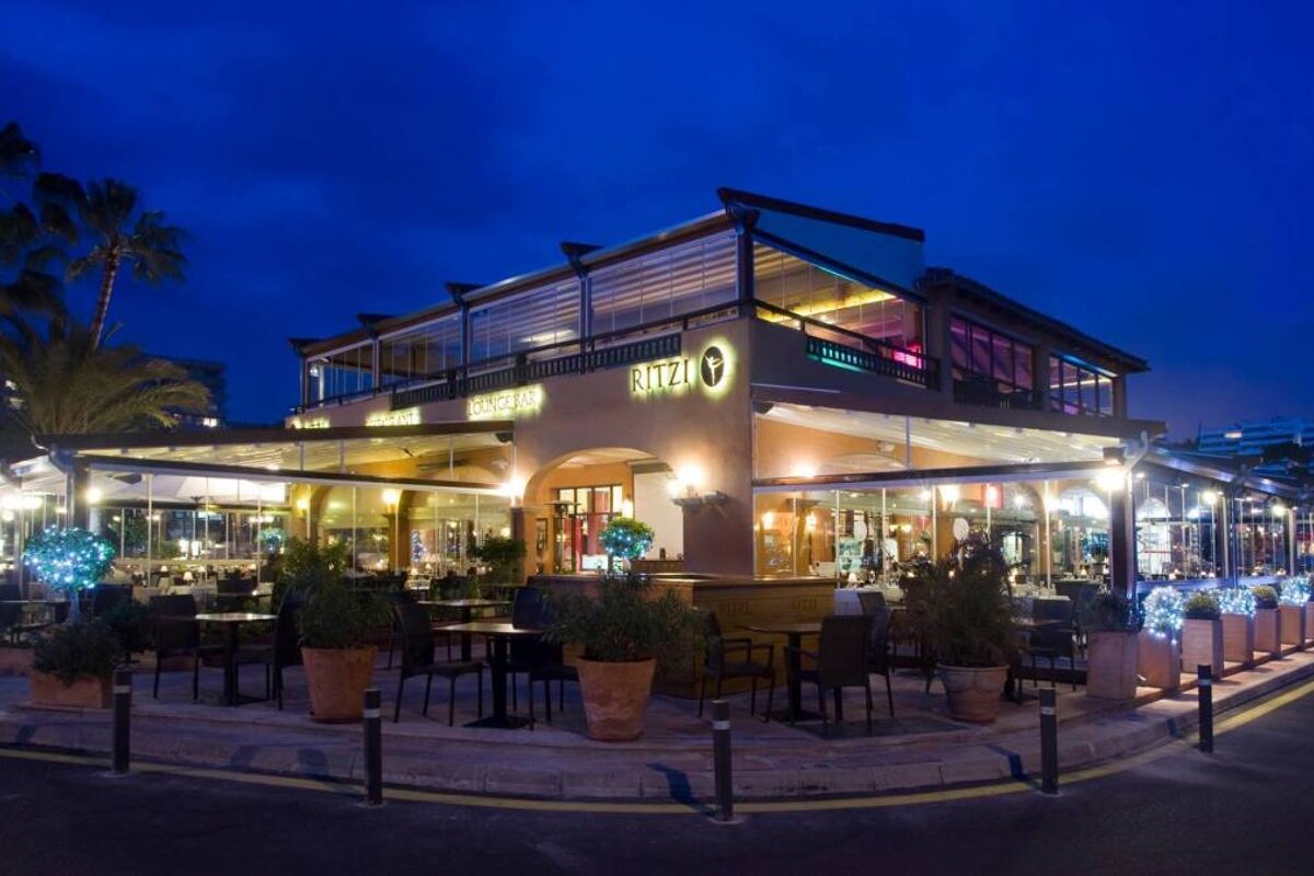 Ritzi Restaurant, Puerto Portals exterior