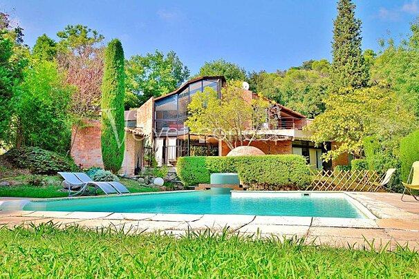 Velvet Concept Estate Agents, Biot villa