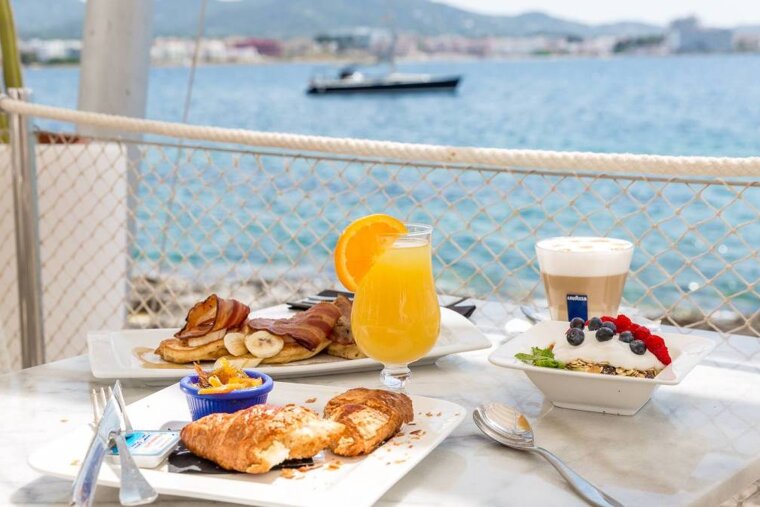 Brilliant brunch& breakfast spots in Ibiza 2018