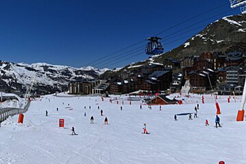 Fresh Snow for April Skiing, Val Thorens