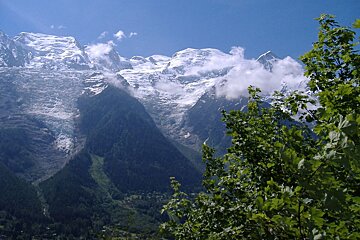 Chamonix hiking trail from Gaillands to Parc Merlet