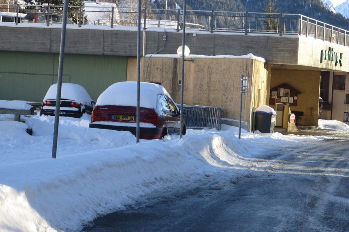car park in huez village