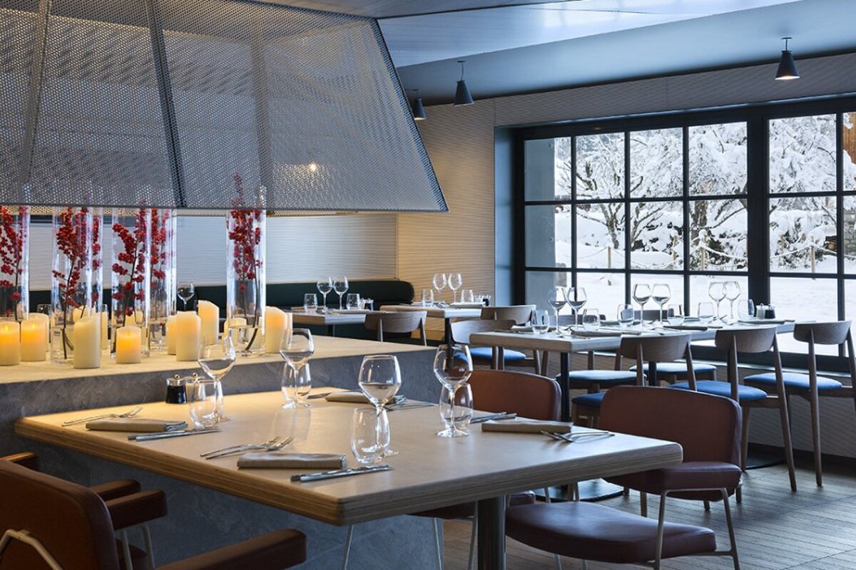 L'Heliopic Restaurant, Chamonix Main Town interior