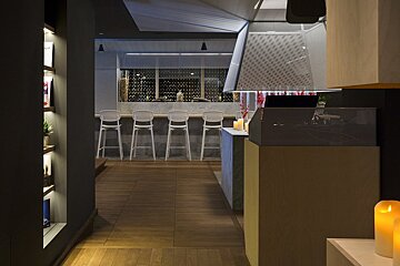 L'Heliopic Restaurant, Chamonix Main Town interior