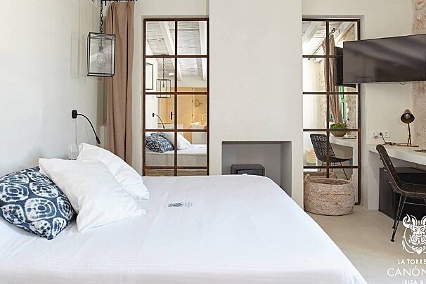 La Torre del Canonigo Hotel, Ibiza Town double bedroom