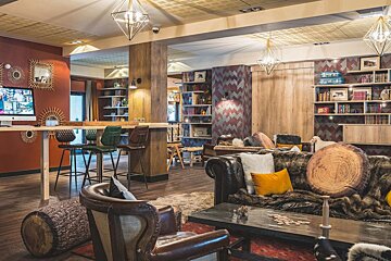 Le Refuge des Aiglons Hotel, Chamonix lounge room