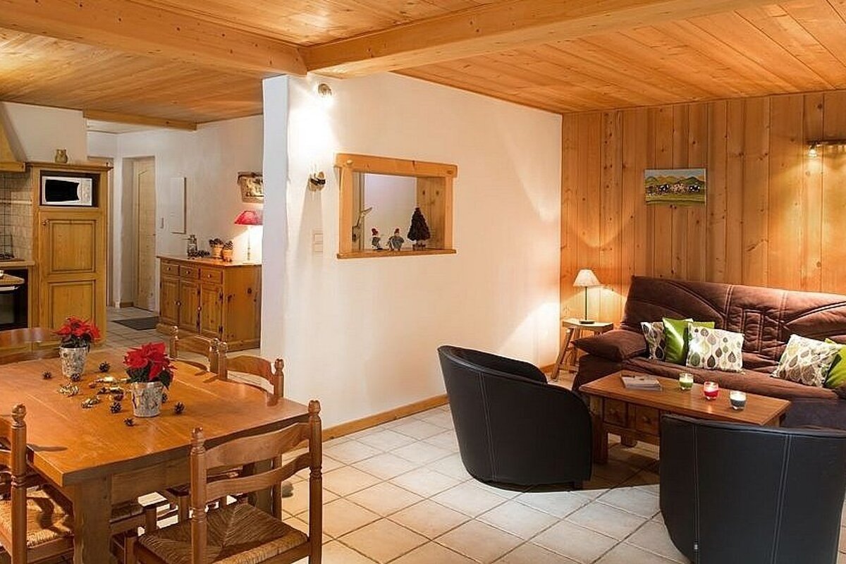 Les Armaillis 1 - A3 Apartment, Morzine living-room