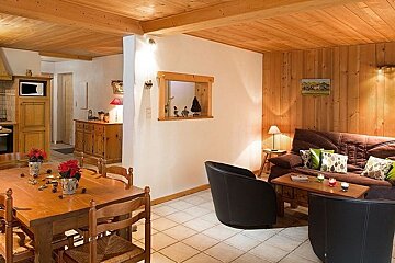 Les Armaillis 1 - A3 Apartment, Morzine living-room