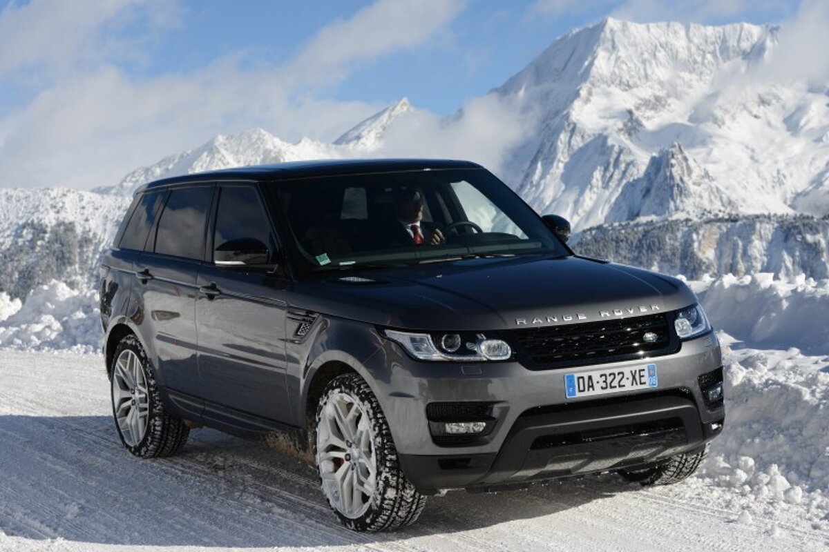 luxury 4x4 in the snow