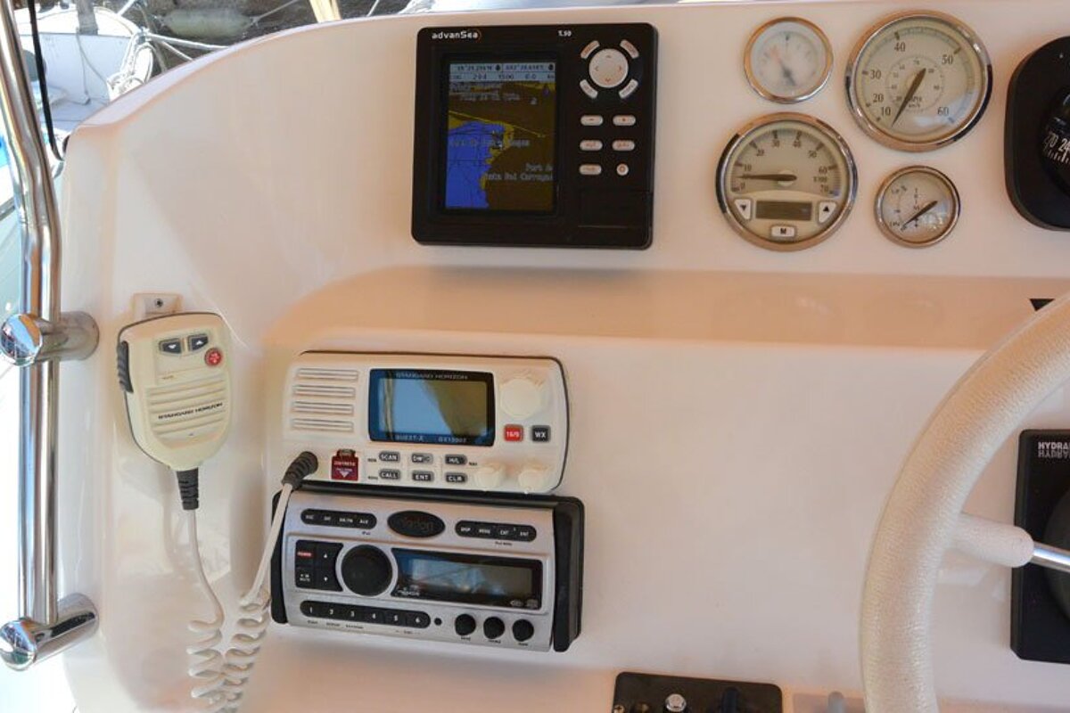 A device on a boat that says activegear on it