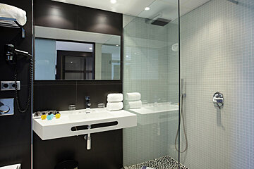 Saratoga Hotel, Palma de Mallorca bathroom