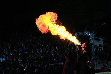 flames born to be show