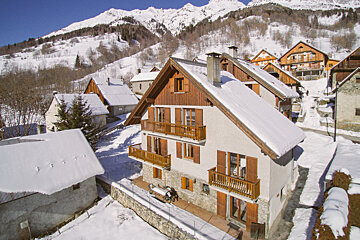 Lucette Chalet, Vaujany exterior