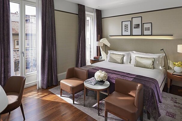 Mandarin Oriental Hotel, Milan - Centre double bedroom