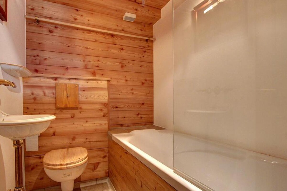 Moumy Chalet, Verbier - Centre bathroom