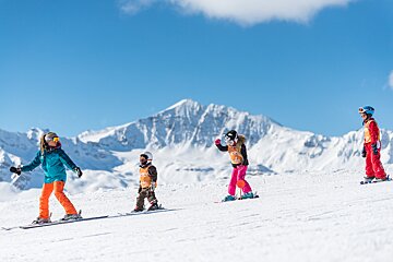 Oxygene Ski School Group Lessons, Meribel kids lessons
