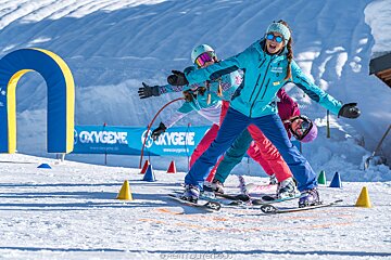 Oxygene Ski School Group Lessons, Meribel kids lessons