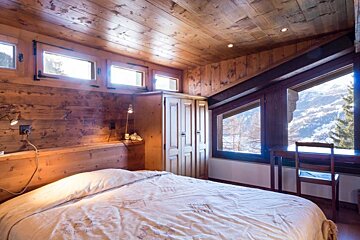 Le Deserteur Chalet, Verbier - Centre double bedroom