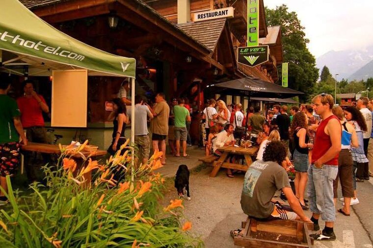 Where to watch the World Cup in Chamonix