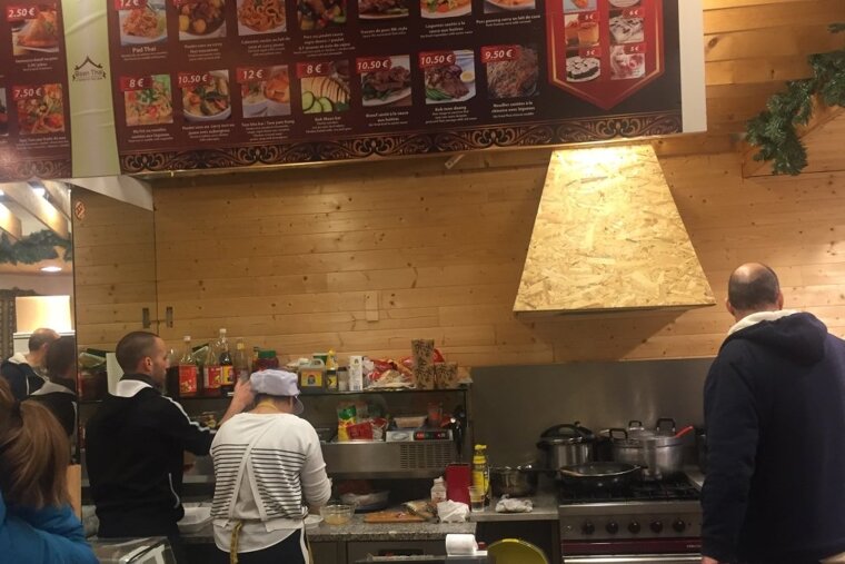 Baan Thai Take Away Restaurant Review, Alpe d'Huez interior