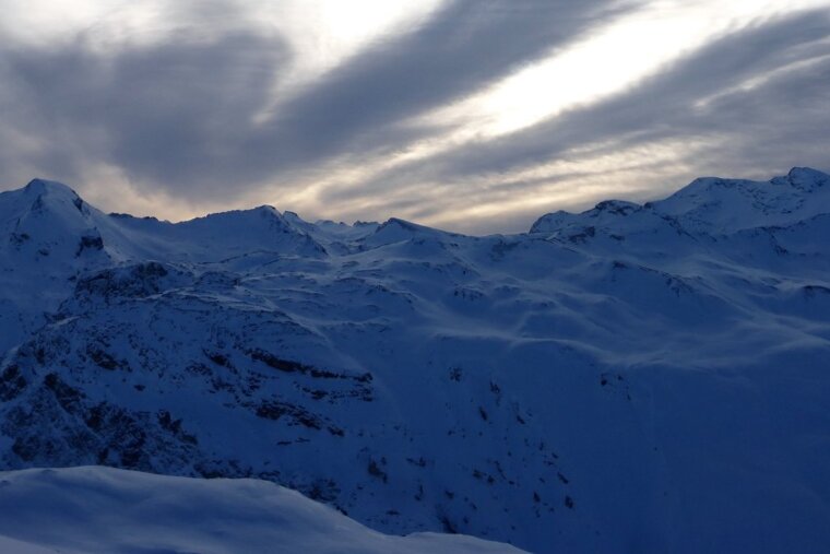Cold temperatures and high winds hit Val d'Isere