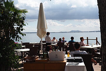 people dining at a restaurant in mallorca