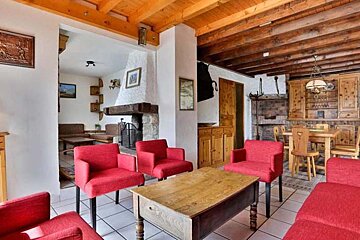 Leopold Chalet, Meribel - Mottaret living-room