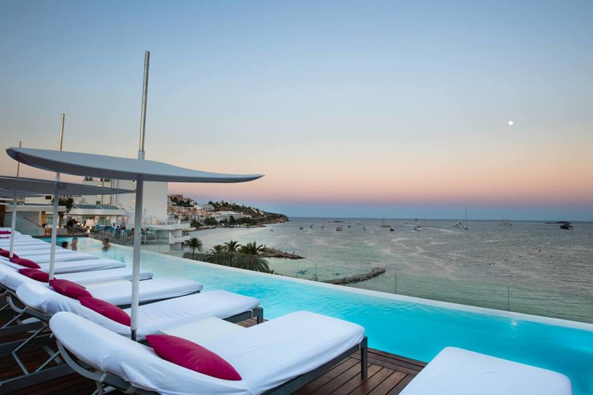 One Ibiza Suites, Figueretes terrace