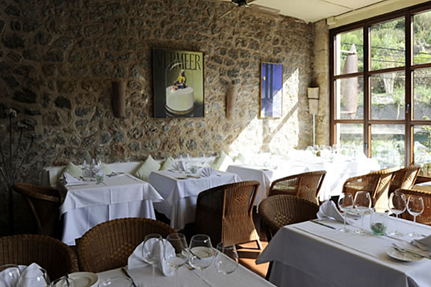 Sebastian Restaurant, Deia interior