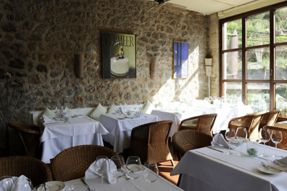 Sebastian Restaurant, Deia interior