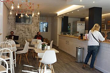 Viccio Premium Ice Cream Parlour Cafe, San Carlos interior