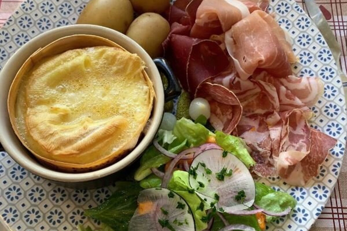 La Fine Bouche Cafe, Chamonix Centre style of cuisine