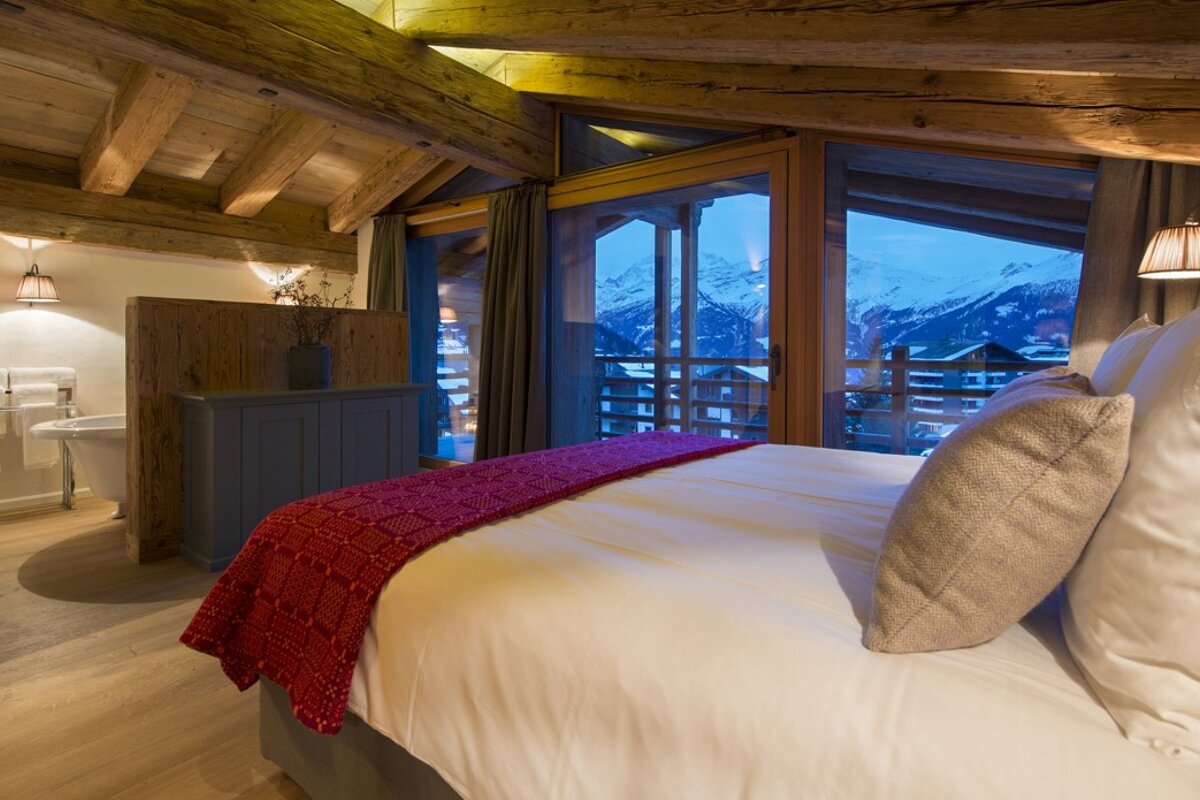 The Cordee Penthouse Apartment, Verbier - Centre master bedroom