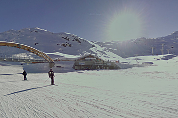 Cairn Caron Ski Pass Office